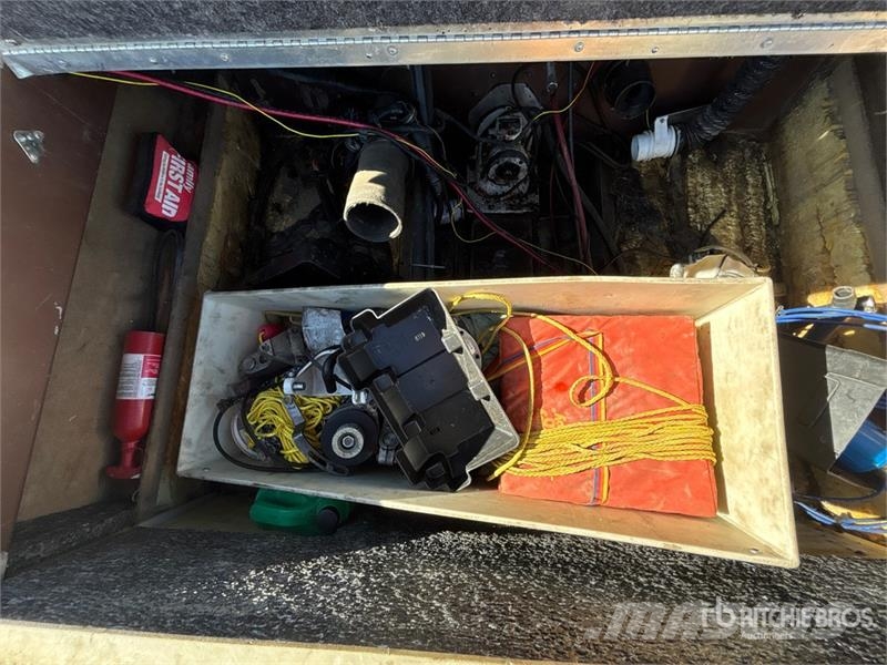 Marathon 19 ft Jet Boat (Inoperable) Barcos / barcazas de carga