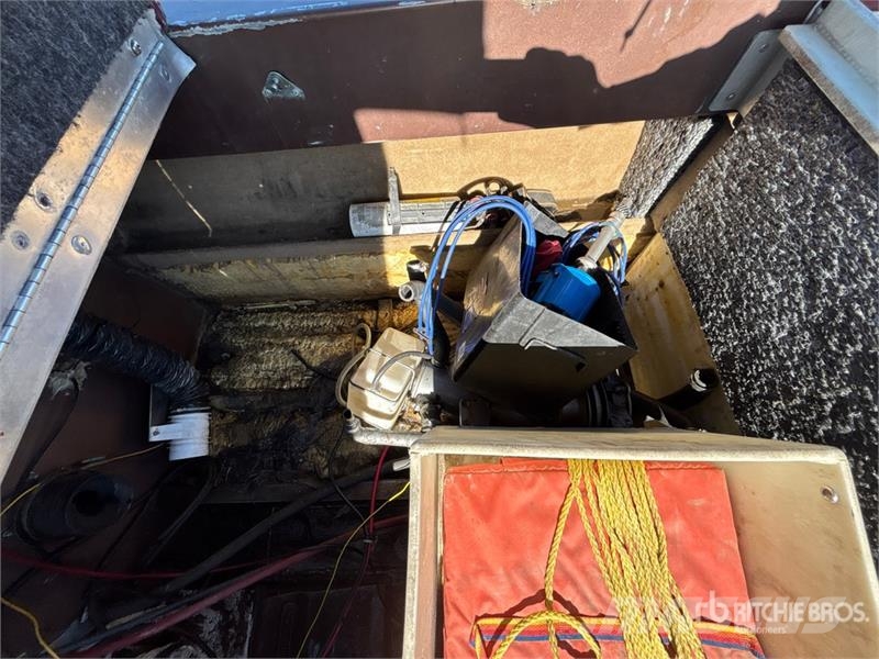 Marathon 19 ft Jet Boat (Inoperable) Barcos / barcazas de carga