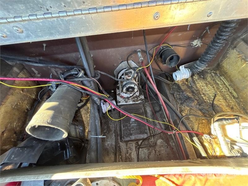 Marathon 19 ft Jet Boat (Inoperable) Barcos / barcazas de carga