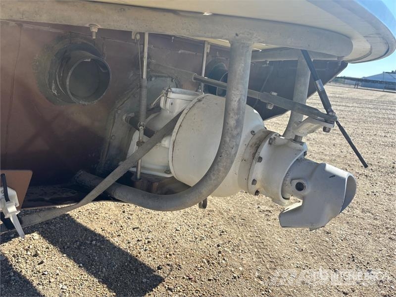 Marathon 19 ft Jet Boat (Inoperable) Barcos / barcazas de carga