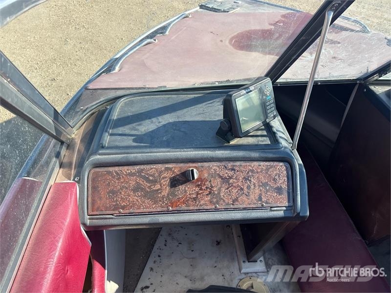 Marathon 19 ft Jet Boat (Inoperable) Barcos / barcazas de carga