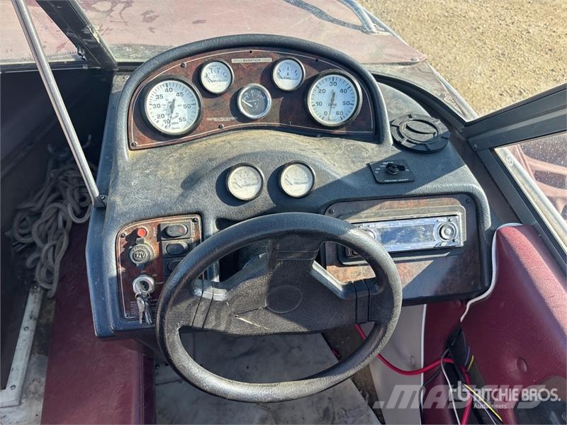 Marathon 19 ft Jet Boat (Inoperable) Barcos / barcazas de carga