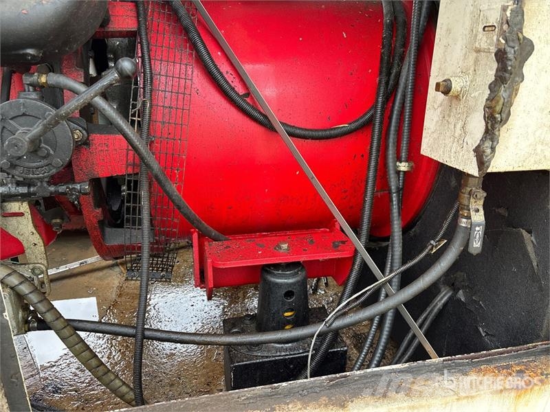 Marathon 572DSL4024 400 kW Skid-Mounted Generator Set Dízel áramfejlesztők