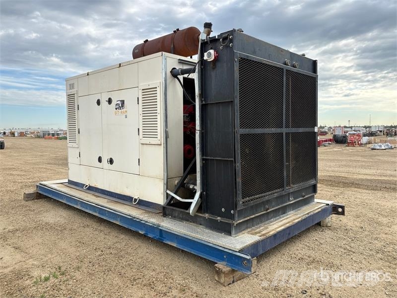 Marathon 572DSL4024 400 kW Skid-Mounted Generator Set Dízel áramfejlesztők