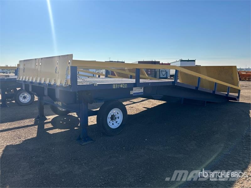 Marshall Adapt-A-Ramp 10 ft x 29 ft Portable Loading Ramp معدات البناء - غير ذلك