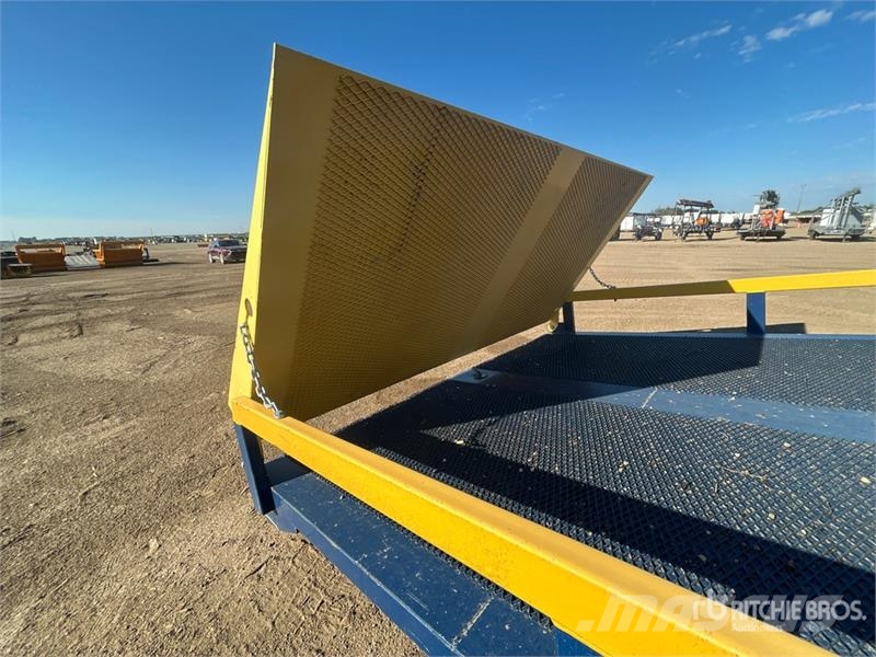Marshall Adapt-A-Ramp 10 ft x 29 ft Portable Loading Ramp معدات البناء - غير ذلك