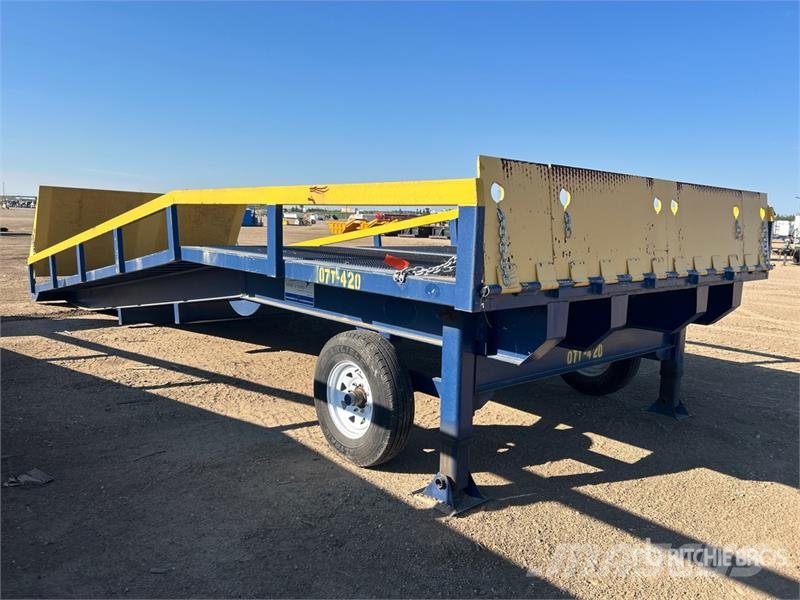 Marshall Adapt-A-Ramp 10 ft x 29 ft Portable Loading Ramp معدات البناء - غير ذلك