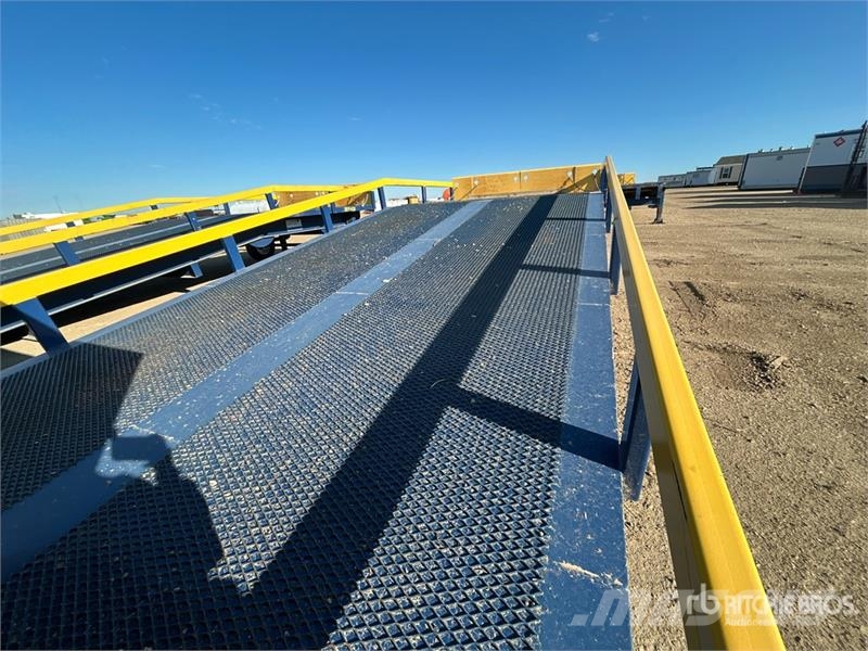 Marshall M35-101025 10 ft x 29 ft Portable Loading Ramp معدات البناء - غير ذلك