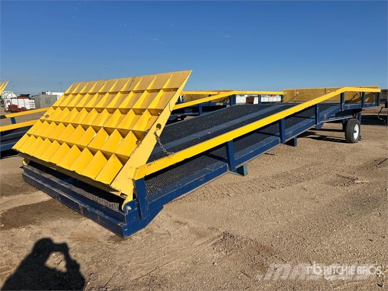 Marshall M35-101025 10 ft x 29 ft Portable Loading Ramp معدات البناء - غير ذلك