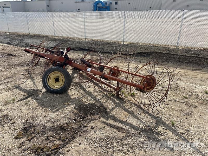 Massey Ferguson 12 ft Hay Rake Šieno grėbliai ir vartytuvai