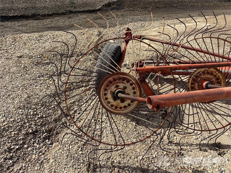 Massey Ferguson 12 ft Hay Rake Šieno grėbliai ir vartytuvai