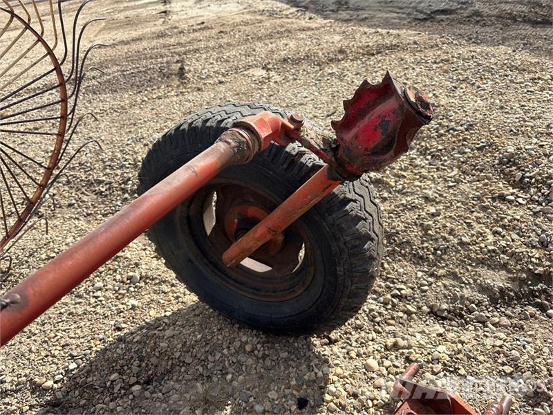 Massey Ferguson 12 ft Hay Rake Šieno grėbliai ir vartytuvai