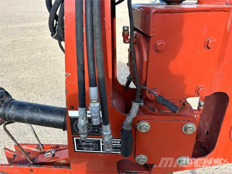 Massey Ferguson 1372 12 ft Mower Conditioner Косилки-формувачі