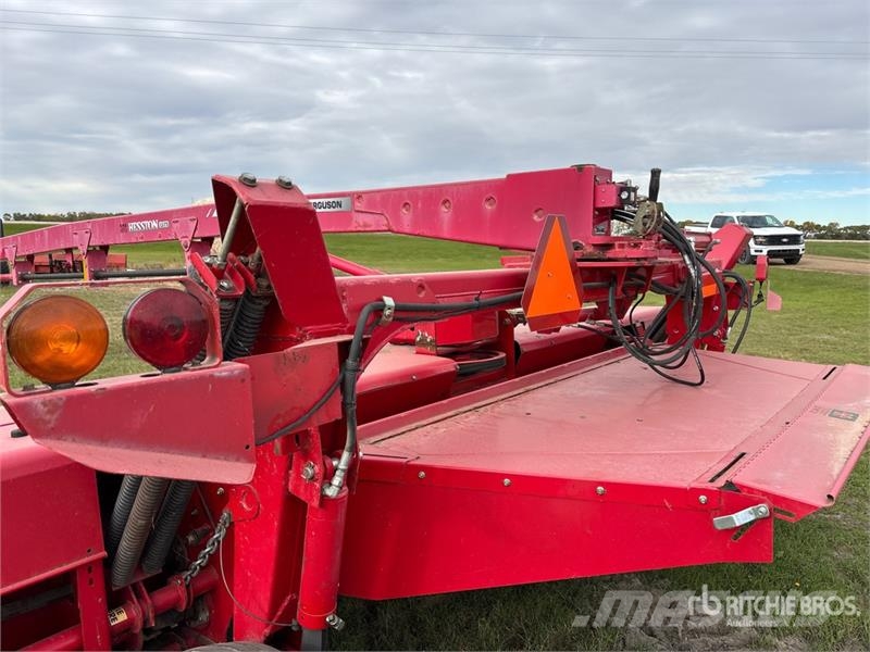 Massey Ferguson 1375 15 ft Mower Conditioner Mähwerke