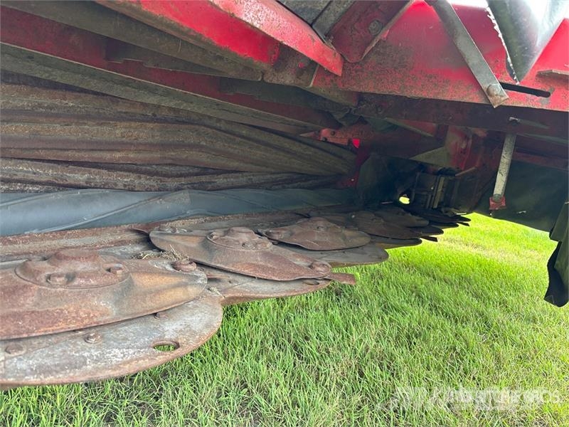 Massey Ferguson 1375 15 ft Mower Conditioner Mähwerke
