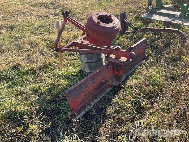 Massey Ferguson 17 72 in 3-Point Blade Attachment Daske / noževi