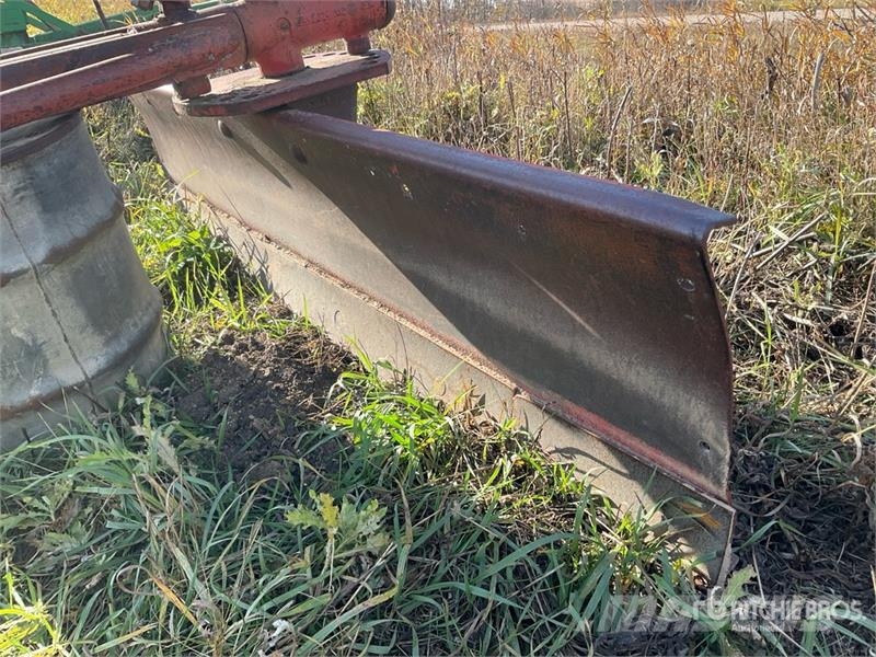 Massey Ferguson 17 72 in 3-Point Blade Attachment Daske / noževi