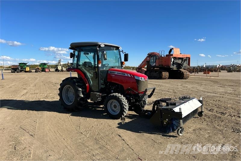 Massey Ferguson 1742 4WD Utility Tractor Trattori compatti