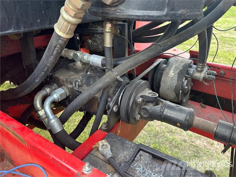 Massey Ferguson 220 25 ft Swather Windrower Gadanheiras-fileiras