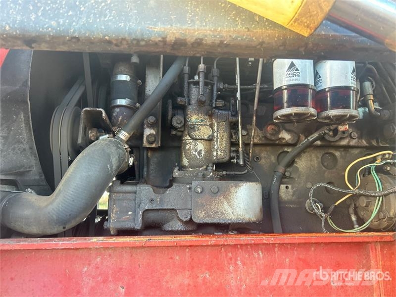 Massey Ferguson 2705 2WD Tractor Tracteur