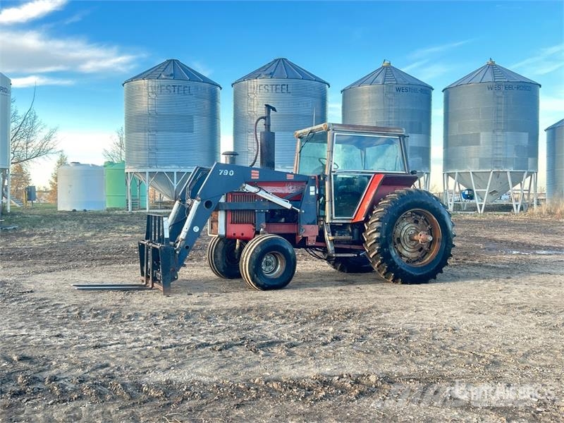 Massey Ferguson 2705 2WD Tractor Tracteur