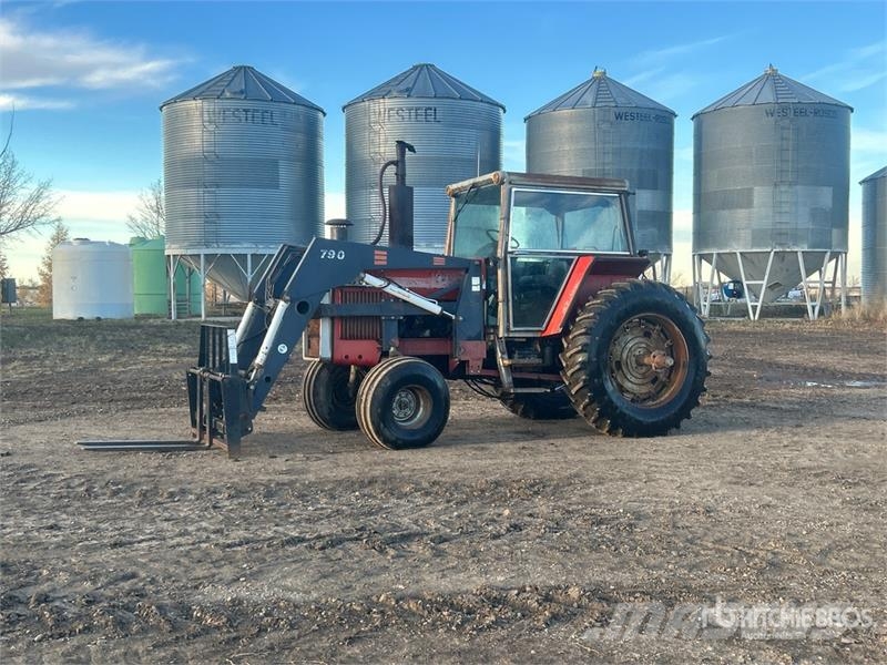 Massey Ferguson 2705 2WD Tractor Tracteur