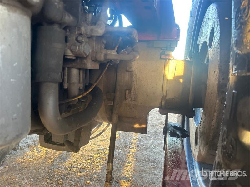 Massey Ferguson 2705 2WD Tractor Tracteur
