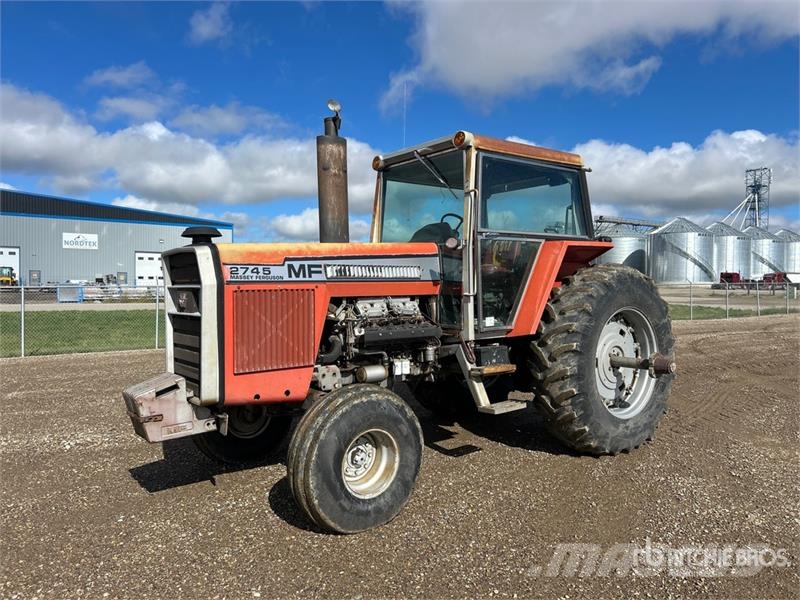 Massey Ferguson 2745 2WD Tractor Τρακτέρ