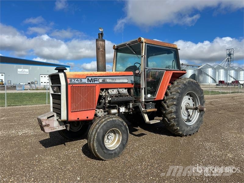 Massey Ferguson 2745 2WD Tractor Τρακτέρ