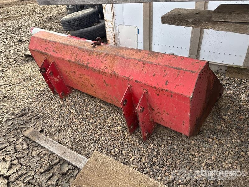Massey Ferguson 275 2WD Tractor الجرارات