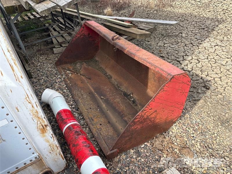 Massey Ferguson 275 2WD Tractor الجرارات