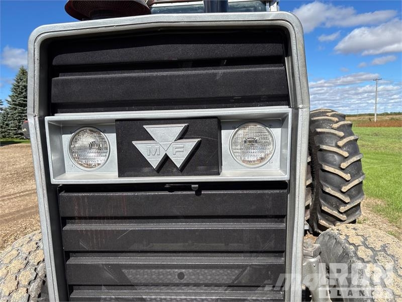 Massey Ferguson 2775 2WD Tractor Traktorit