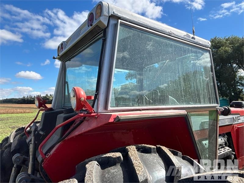 Massey Ferguson 2775 2WD Tractor Traktorit