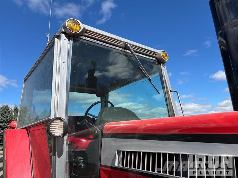 Massey Ferguson 2775 2WD Tractor Traktorit