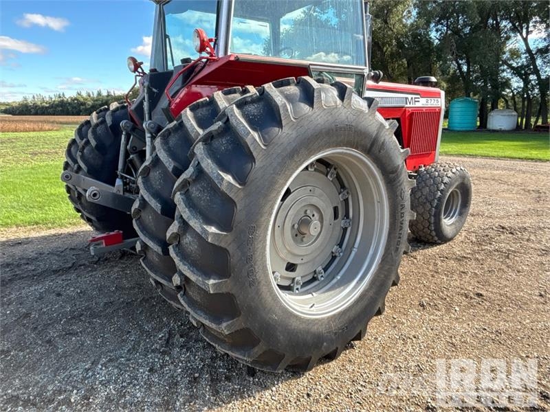 Massey Ferguson 2775 2WD Tractor Traktorit