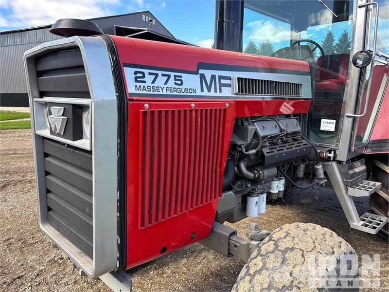 Massey Ferguson 2775 2WD Tractor Traktorit