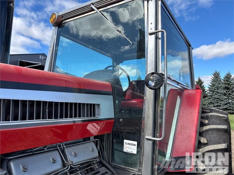 Massey Ferguson 2775 2WD Tractor Traktorit