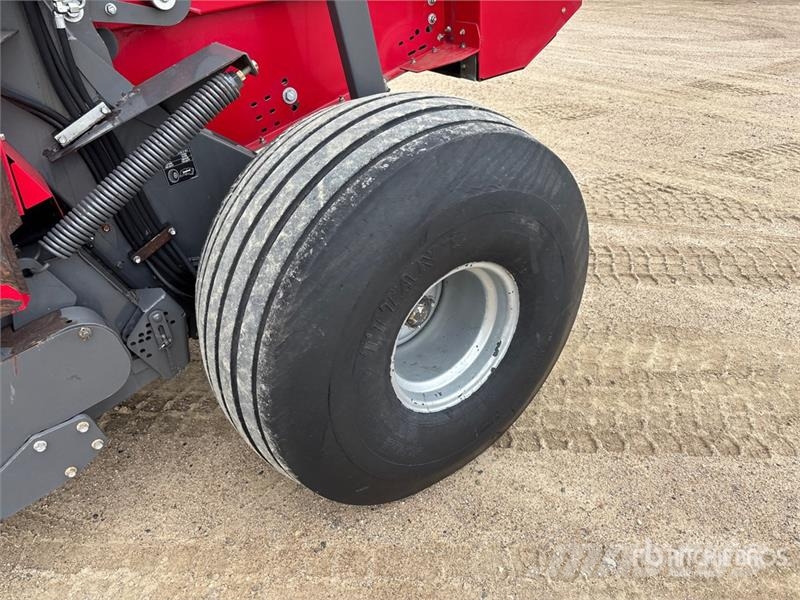 Massey Ferguson 2956A Round Baler Rundballenpressen