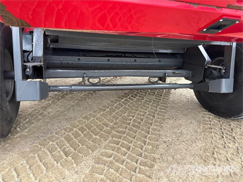 Massey Ferguson 2956A Round Baler Rundballenpressen
