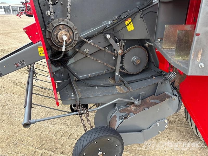 Massey Ferguson 2956A Round Baler Rundballenpressen