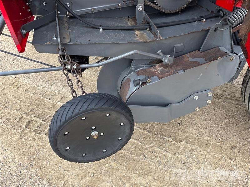 Massey Ferguson 2956A Round Baler Rundballenpressen