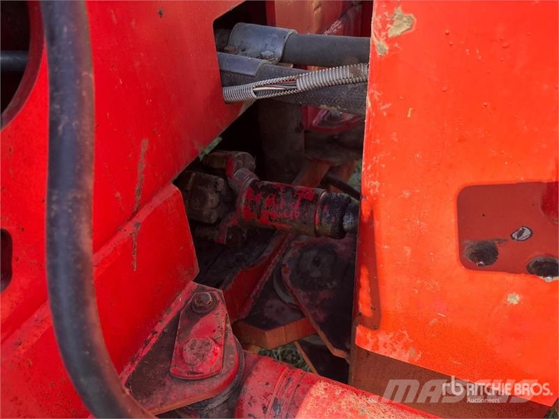 Massey Ferguson 4840 Articulated 4WD Tractor 農業機械 -　その他