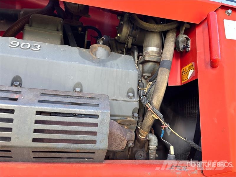 Massey Ferguson 4840 Articulated 4WD Tractor 農業機械 -　その他
