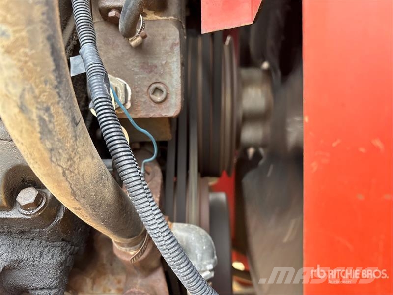 Massey Ferguson 4840 Articulated 4WD Tractor Poljoprivreda – ostalo