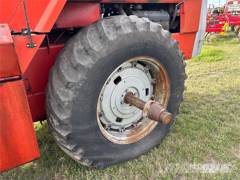 Massey Ferguson 4880 Articulated 4WD Tractor 農業機械 -　その他