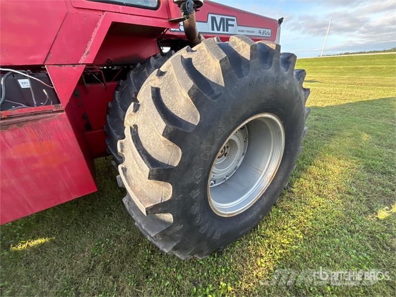 Massey Ferguson 4900 Articulated 4WD Tractor Otra maquinaria agrícola