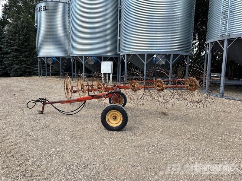 Massey Ferguson 6 Wheel Hay Rake مكابس وميبسات التبن
