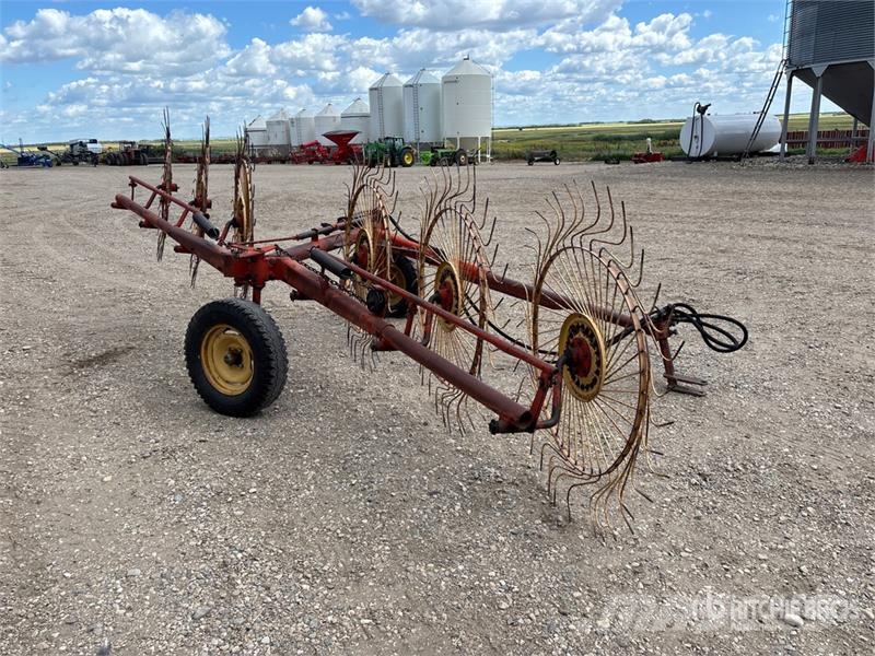 Massey Ferguson 6 Wheel Hay Rake مكابس وميبسات التبن