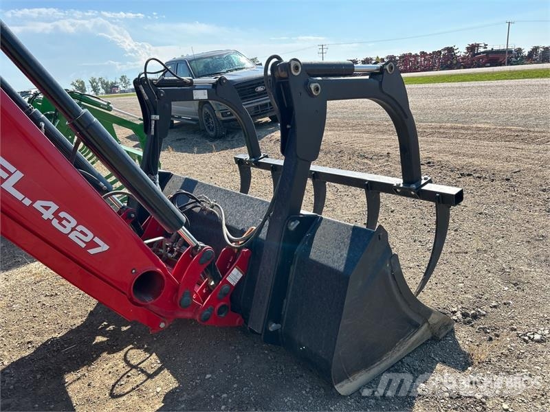 Massey Ferguson 7716 4WD Tractor Traktori