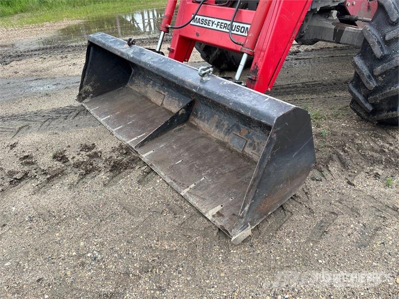 Massey Ferguson 8120 4WD Tractor Trattori